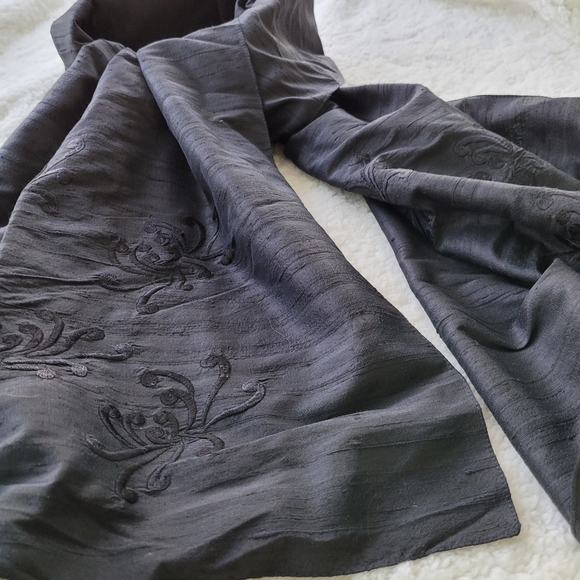 Dupionni Silk Shawl~Scarf NWT, ZAZOU 20x75" - Picture 9 of 16